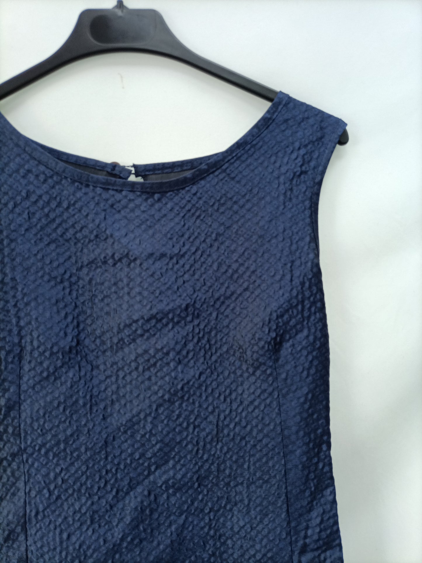 ETRALA LONDON. Vestido volante sobre textura T.s