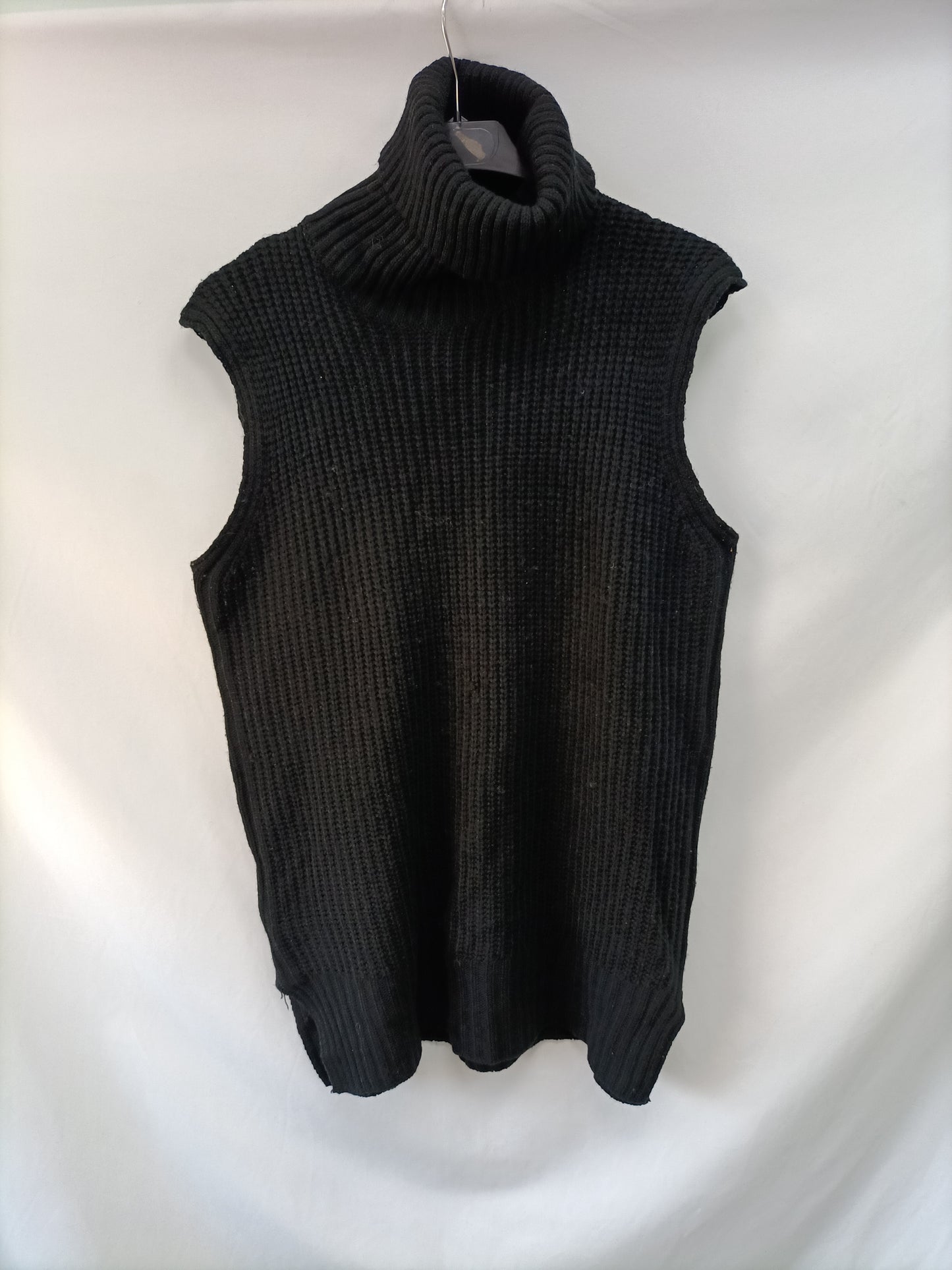 CUCURUBA. Jersey sin mangas negro T. s/m