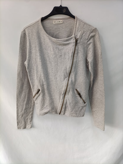 MUS&amp;BOMBON. Grey zip-up crossover jacket Ts