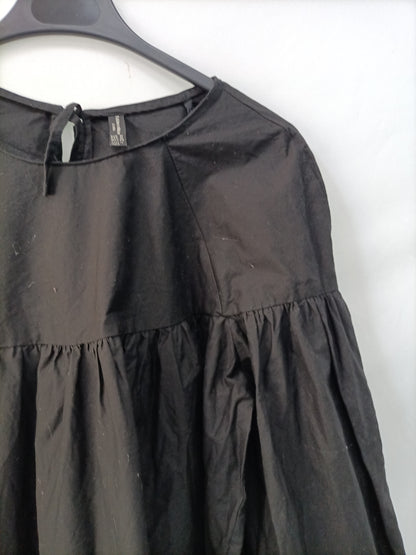 ZARA.Top abullonado bordado T.m