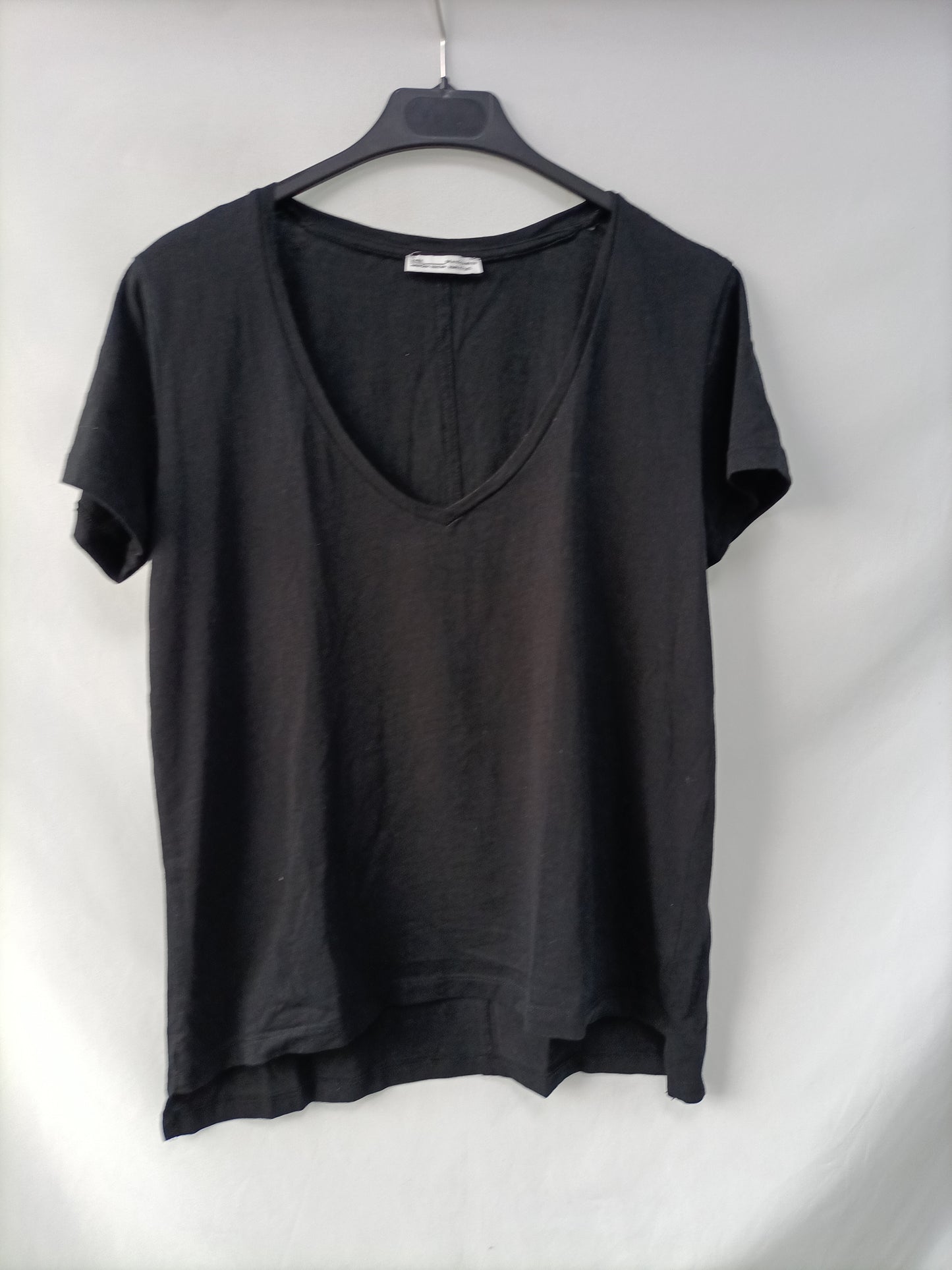 ZARA. Camiseta negra T.m