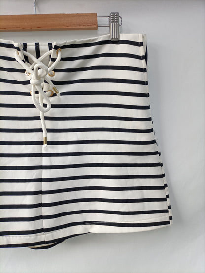 ZARA. Falda pantalón rayas T.l