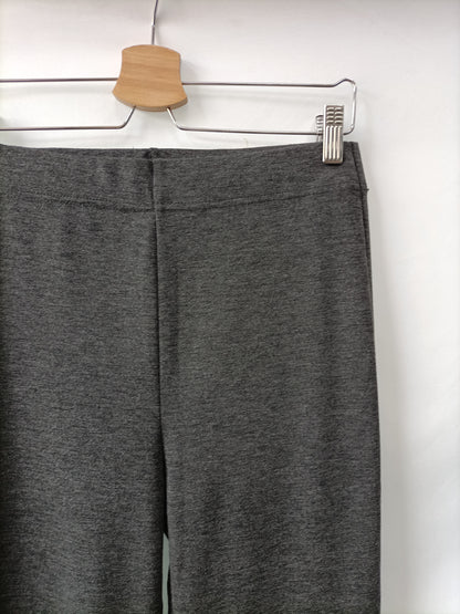 STRADIVARIUS. Pantalón negro elástico T.l