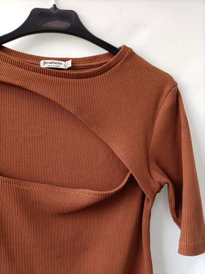 STRADIVARIUS. Top teja escote T.l