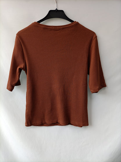 STRADIVARIUS. Top teja escote T.l
