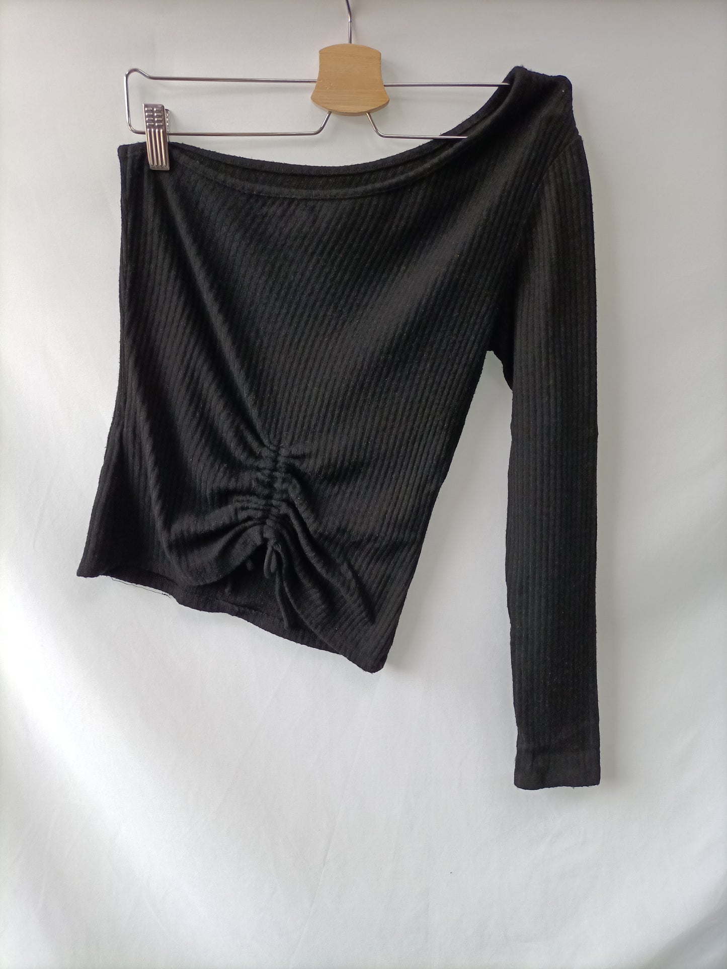 OTRAS. Top canalé asimétrico Tu(m)