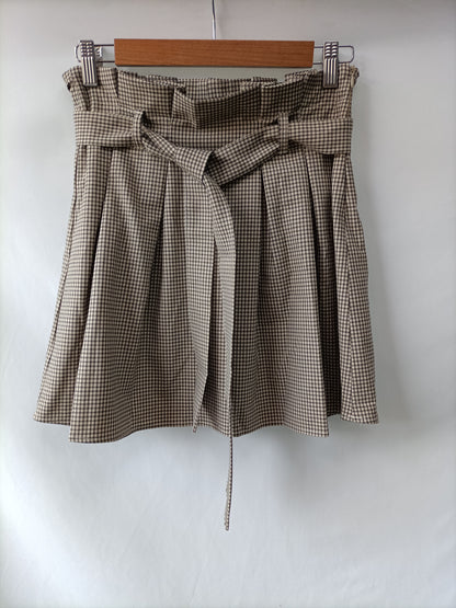 BERSHKA. Falda cuadros marrones T.m