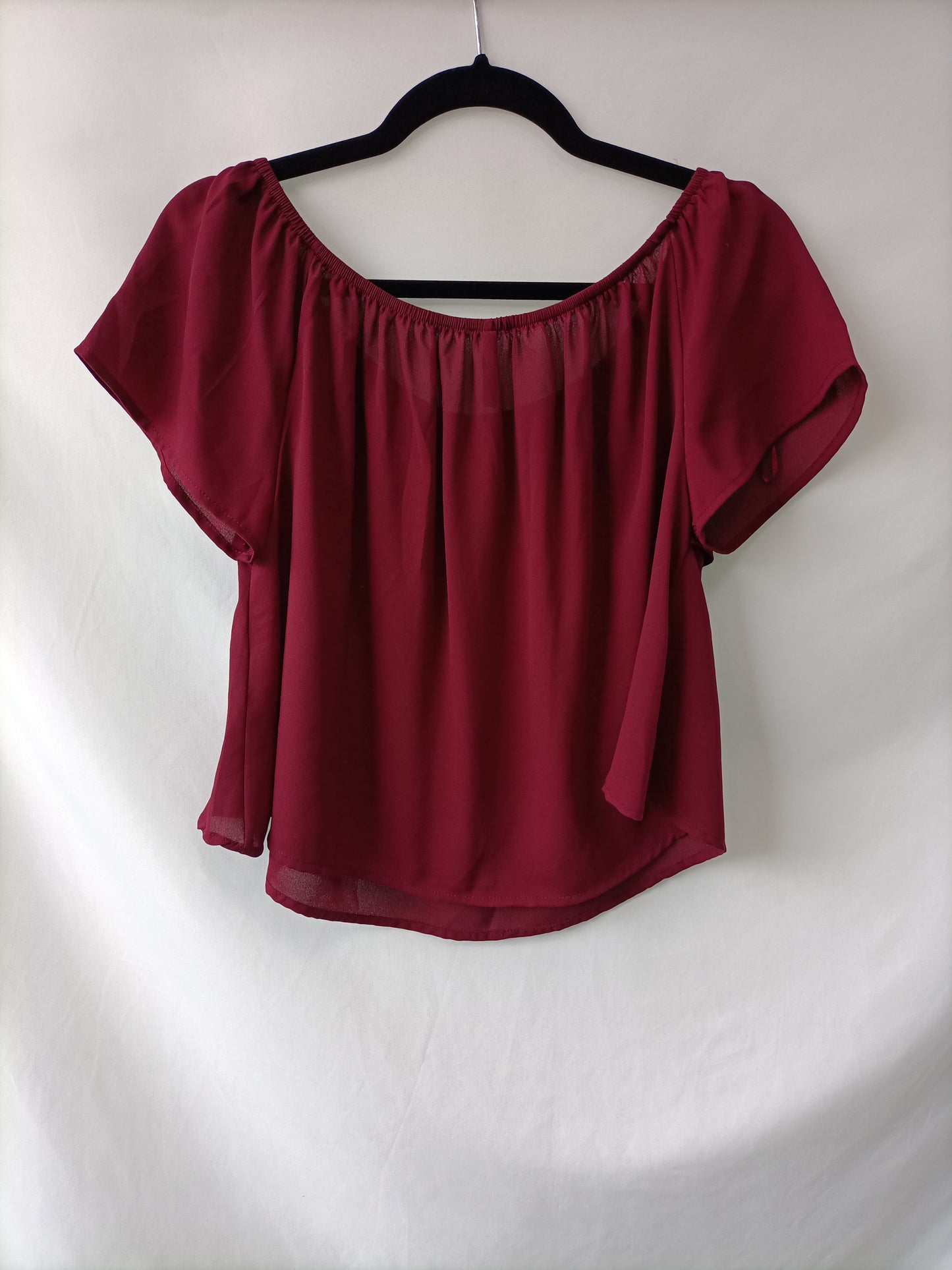 STRADIVARIUS. Top burdeos Fluido T.m