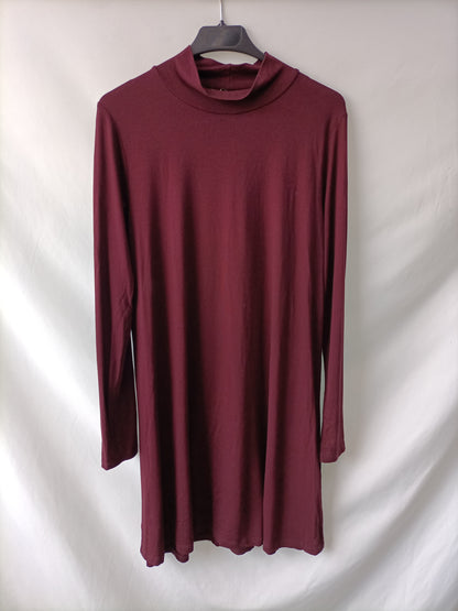 PULL&amp;BEAR. Tl stretch burgundy dress