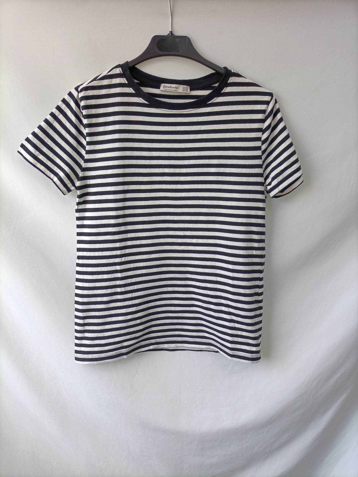STRADIVARIUS. Striped T-shirt T.xs