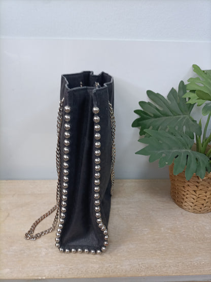 ZARA.Bolso negro polipiel cadena