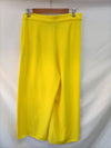 PRIMARK. Pantalón culotte amarillo T.40