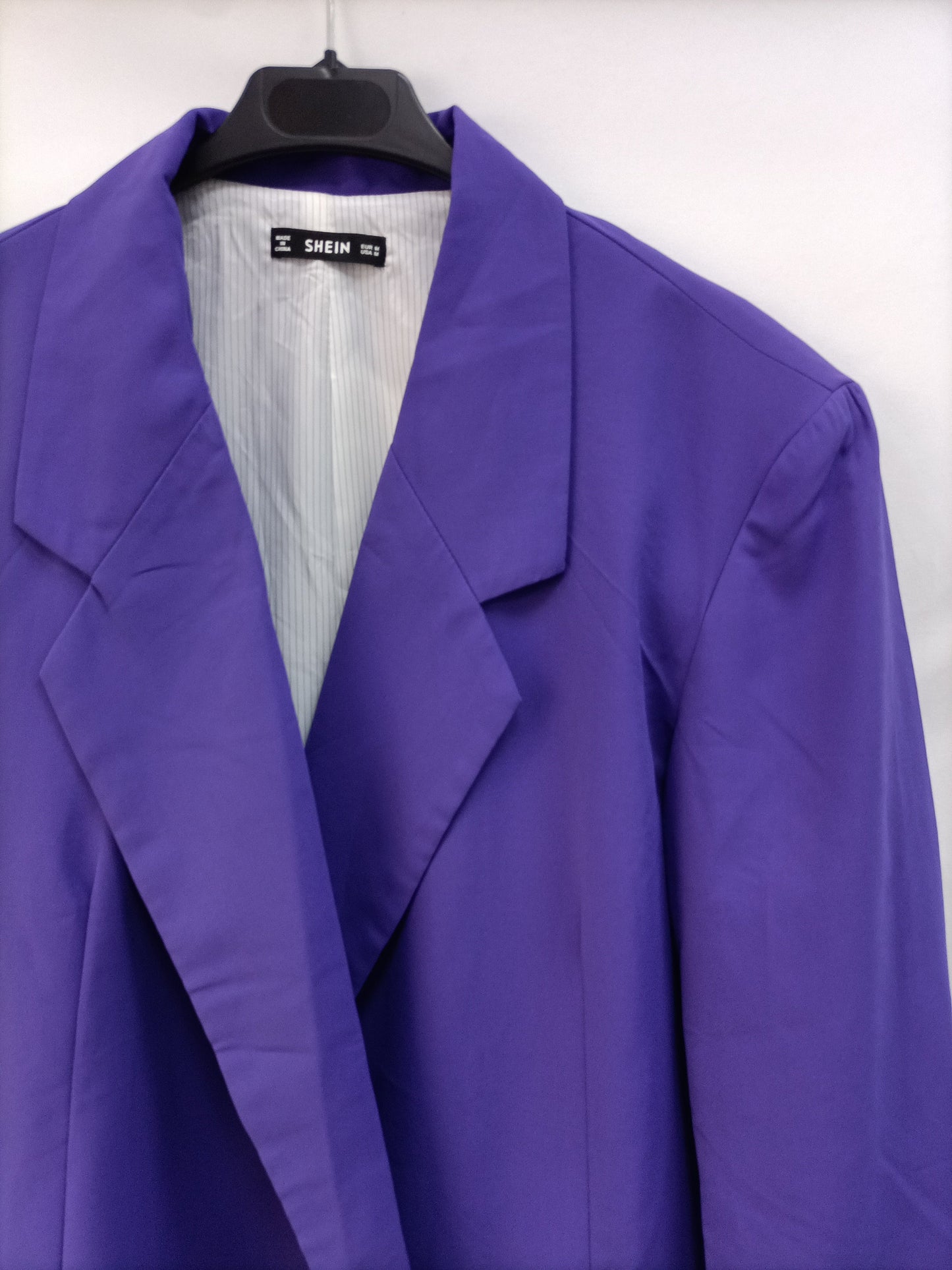 SHEIN. Blazer oversized morada T.m