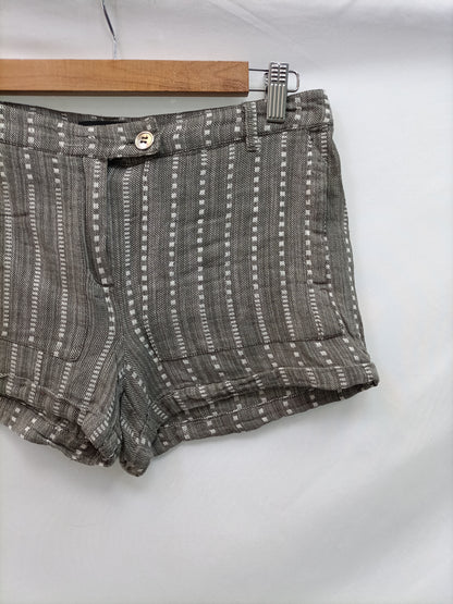 MANGO. Shorts gris algodón T.36
