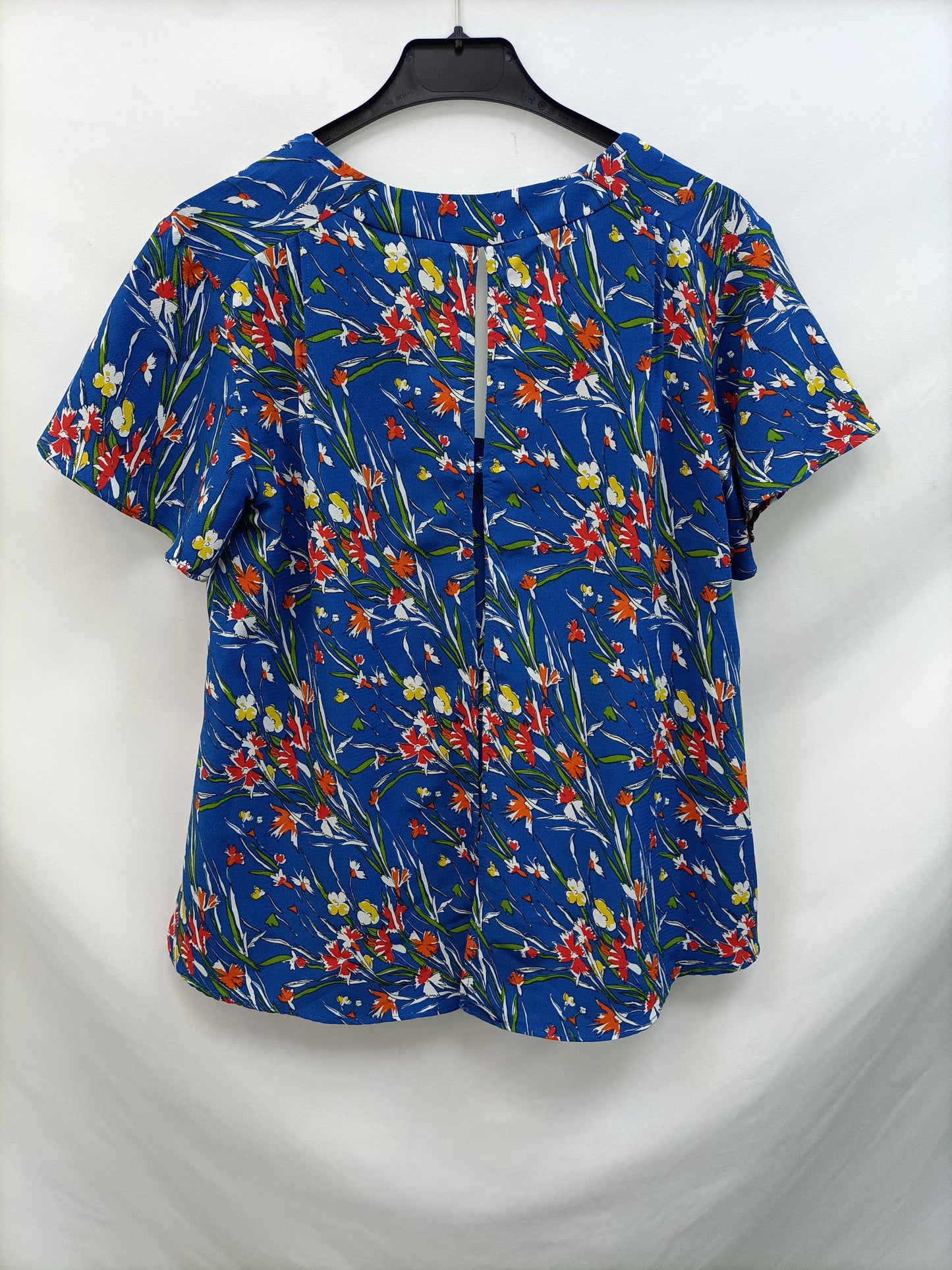 ZARA. Blue floral blouse Ts
