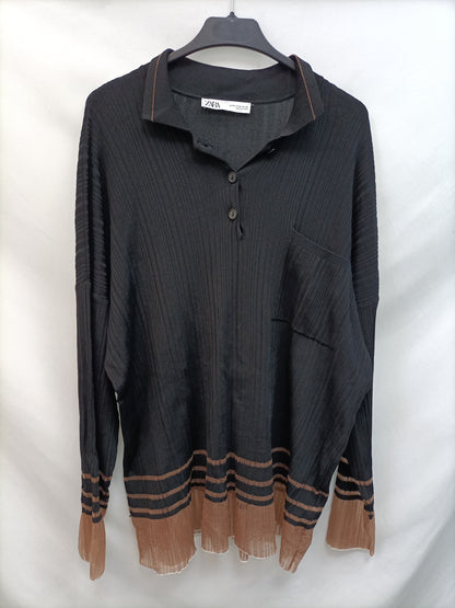 ZARA. Top polero punto negro T