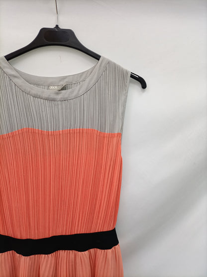 ASOS. Two-tone pleated dress, size 34