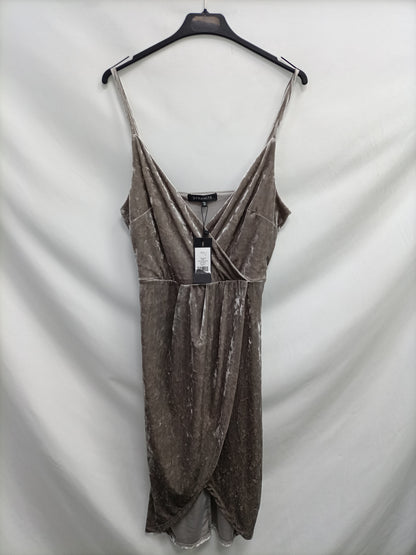 DYNAMITE. Vestido midi terciopelo T.s