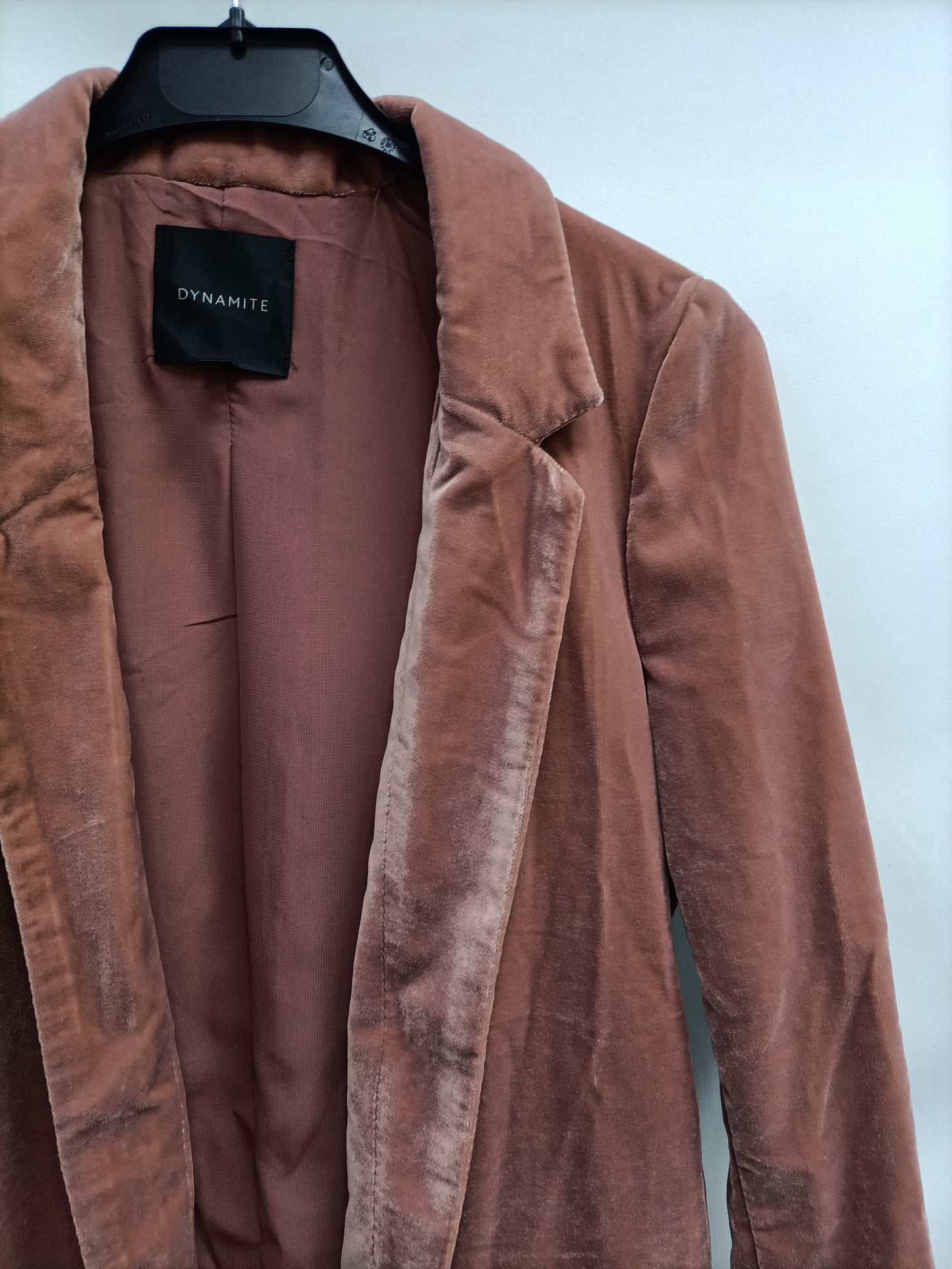 DYNAMITE. Pink velvet blazer T.xs