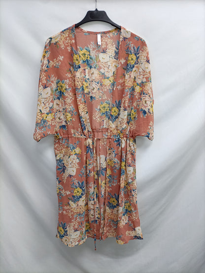 OTHERS. Pink floral kimono Tm/l