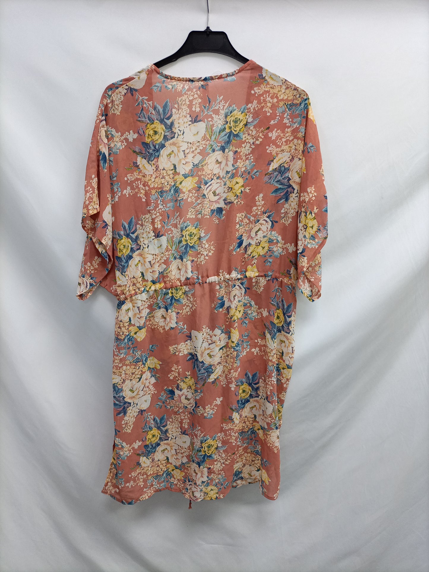 OTHERS. Pink floral kimono Tm/l