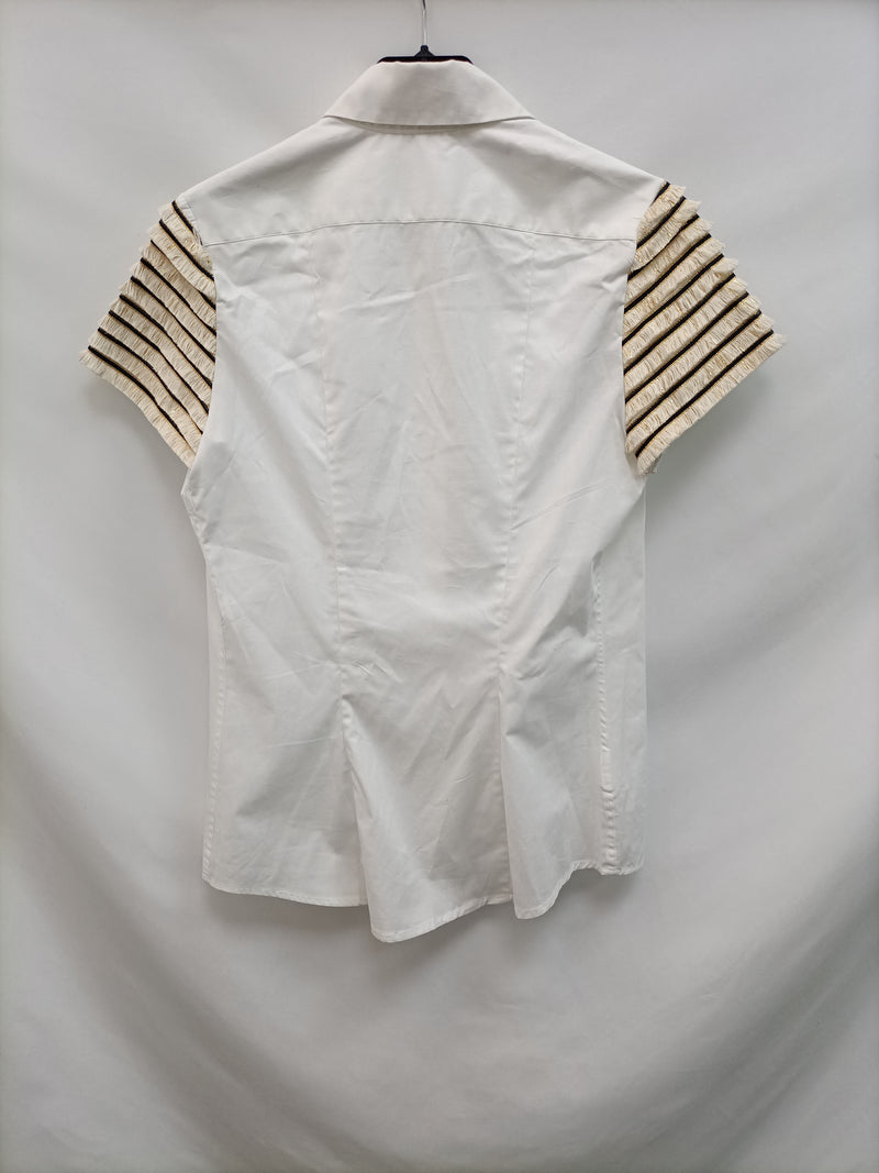 DEVOTA&LOMBA. Camisa blanca flecos T.40(s/m)