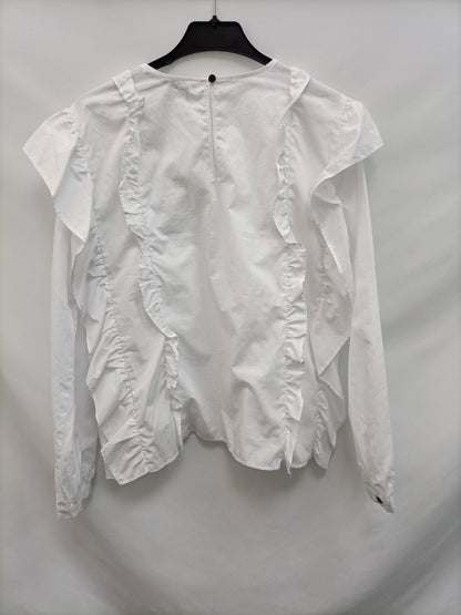 ZARA. Blusa blanca volantes T.xs