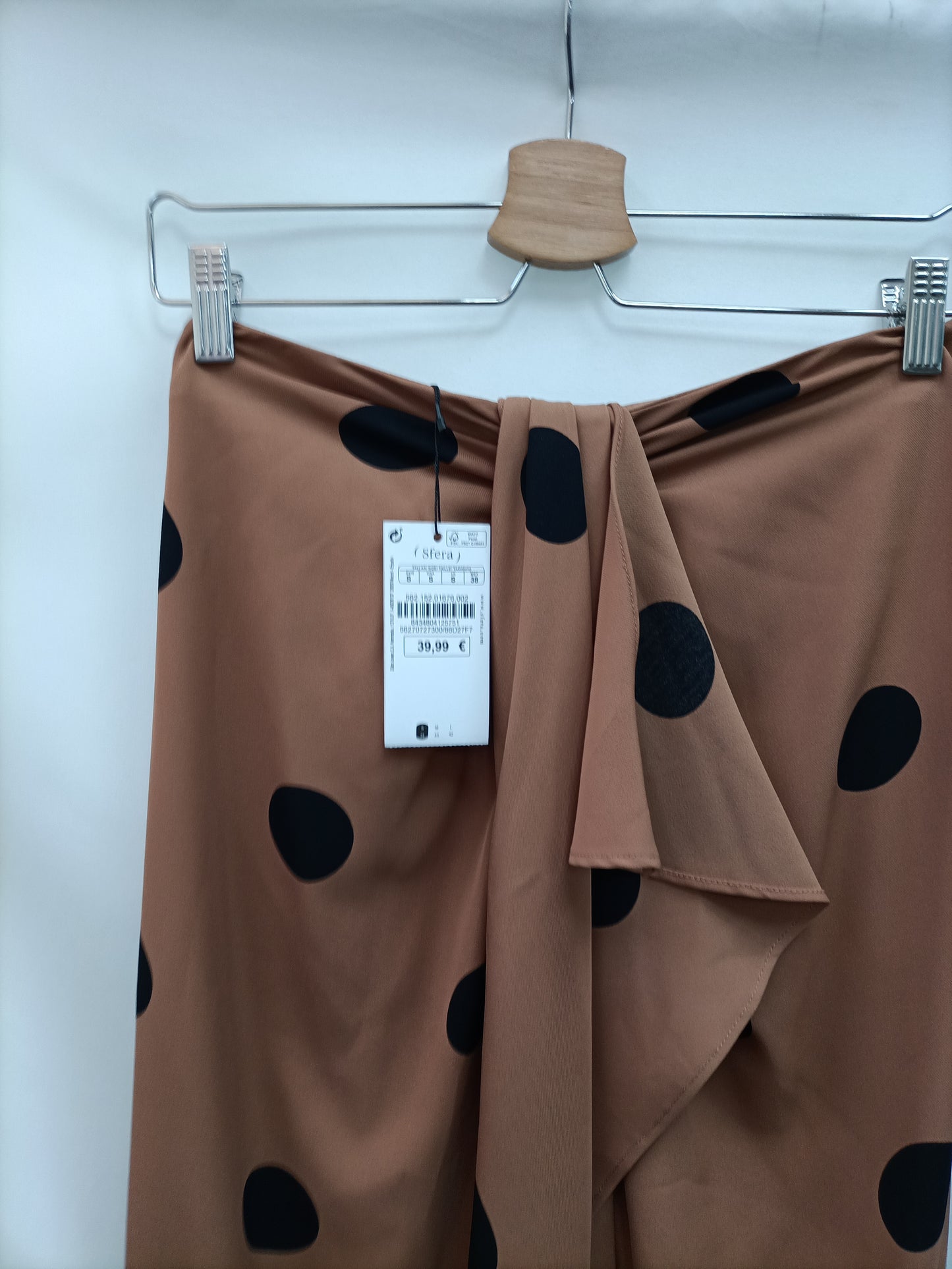 SFERA. Falda midi lunares T.s