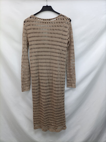 ZARA. Vestido Beige troquelado T.m