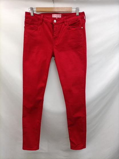 MANGO. Pantalón  pitillo rojo  T.38