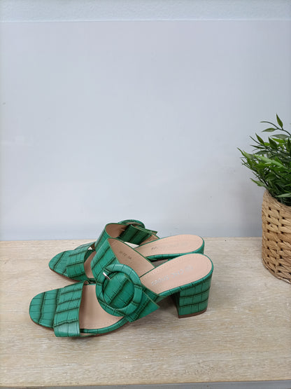 CHC SHOES. Sandalias verdes T.38