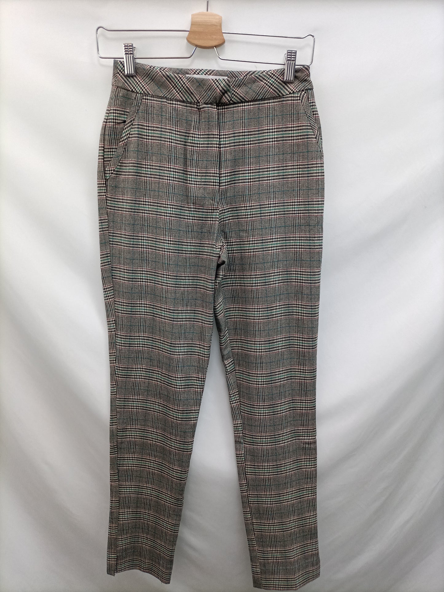 MANGO. Pantalón gris cuadros T.34