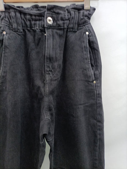 ZARA. Pantalón slouchy negro T.32