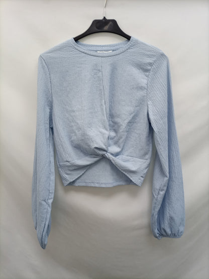 MONKI. Top nudo azul T.xs