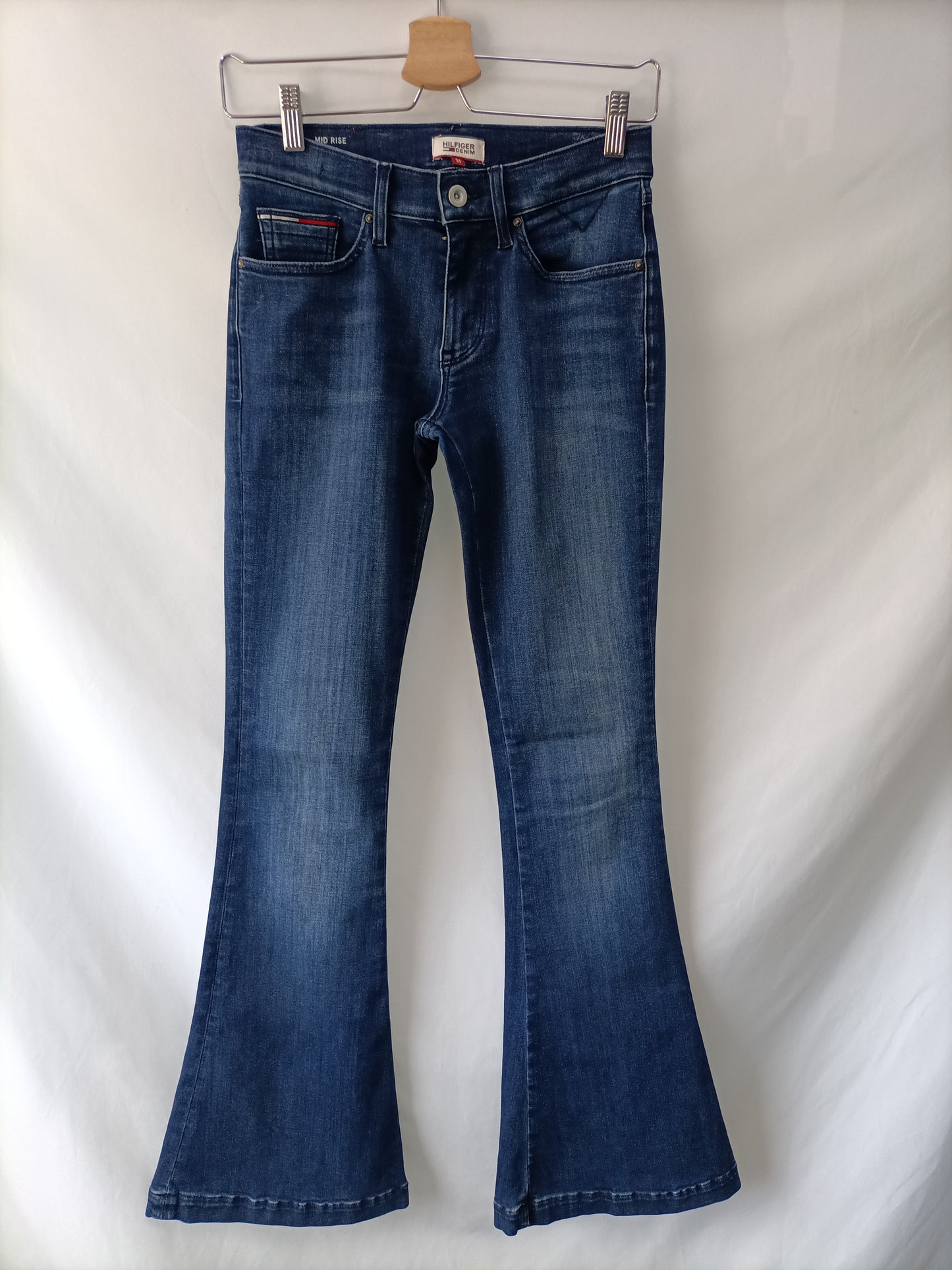 TOMMY HILFIGER. Flared jeans, size 32