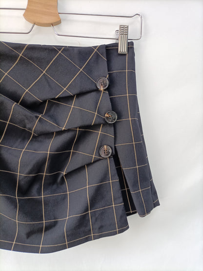 ZARA. Checkered skirt-pants T.xs
