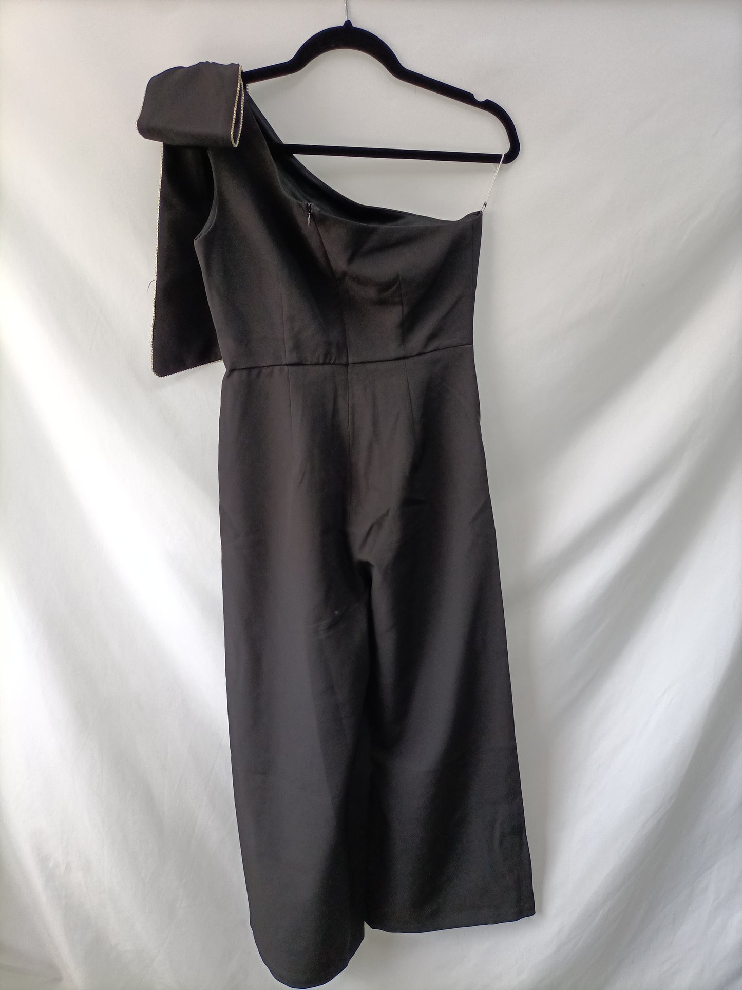 CHIC WISH. Mono negro asimétrico T.s