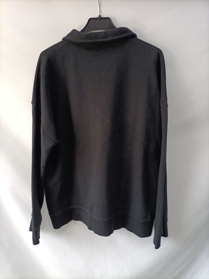 ZARA. Sudadera negra polera T.s