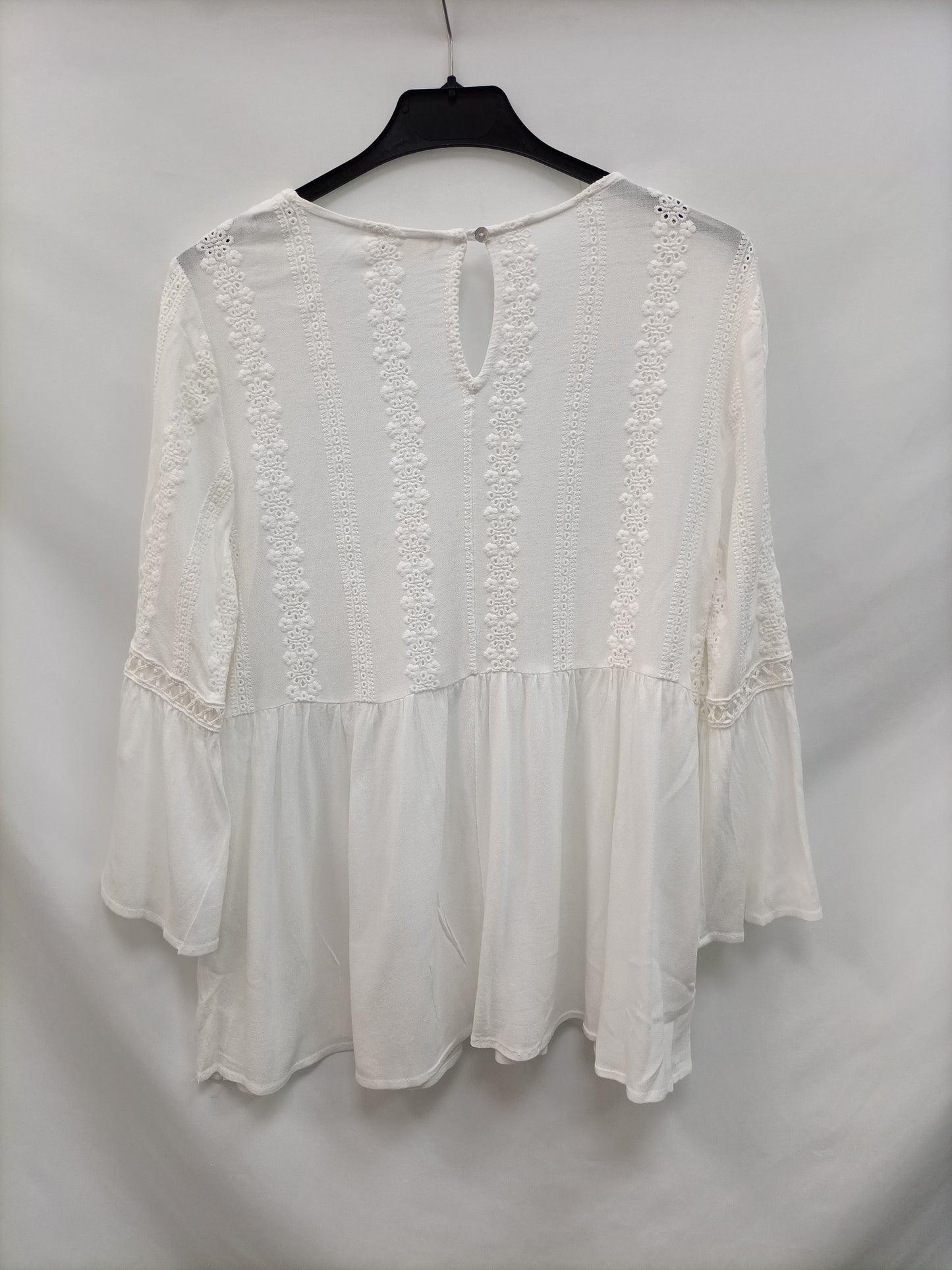 ALTARID STATE. White embroidered blouse Tm
