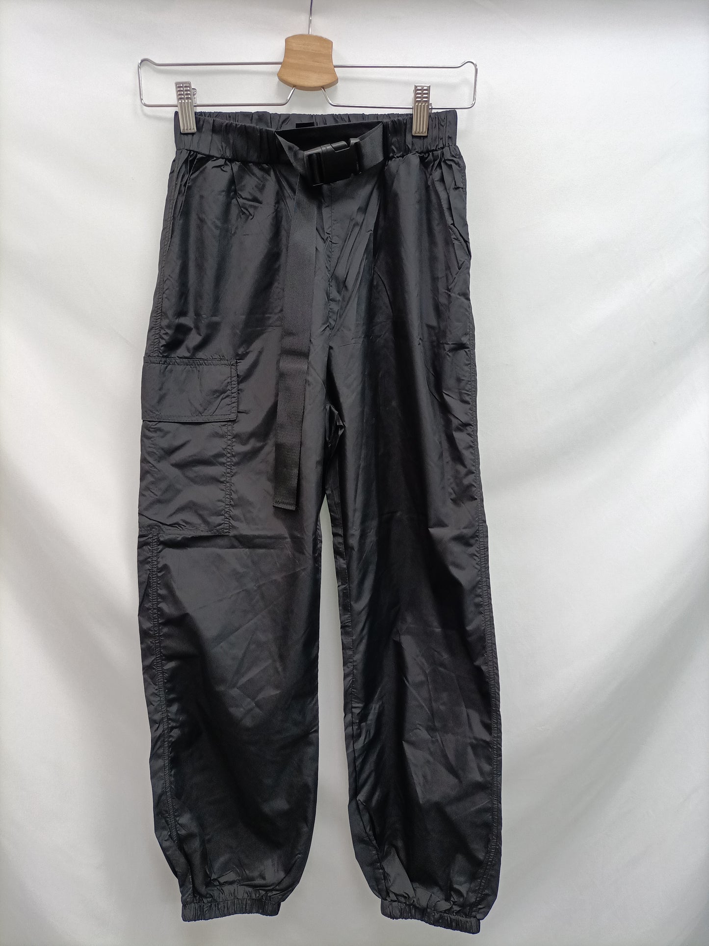 SHEIN. Waterproof woven trousers S.XS