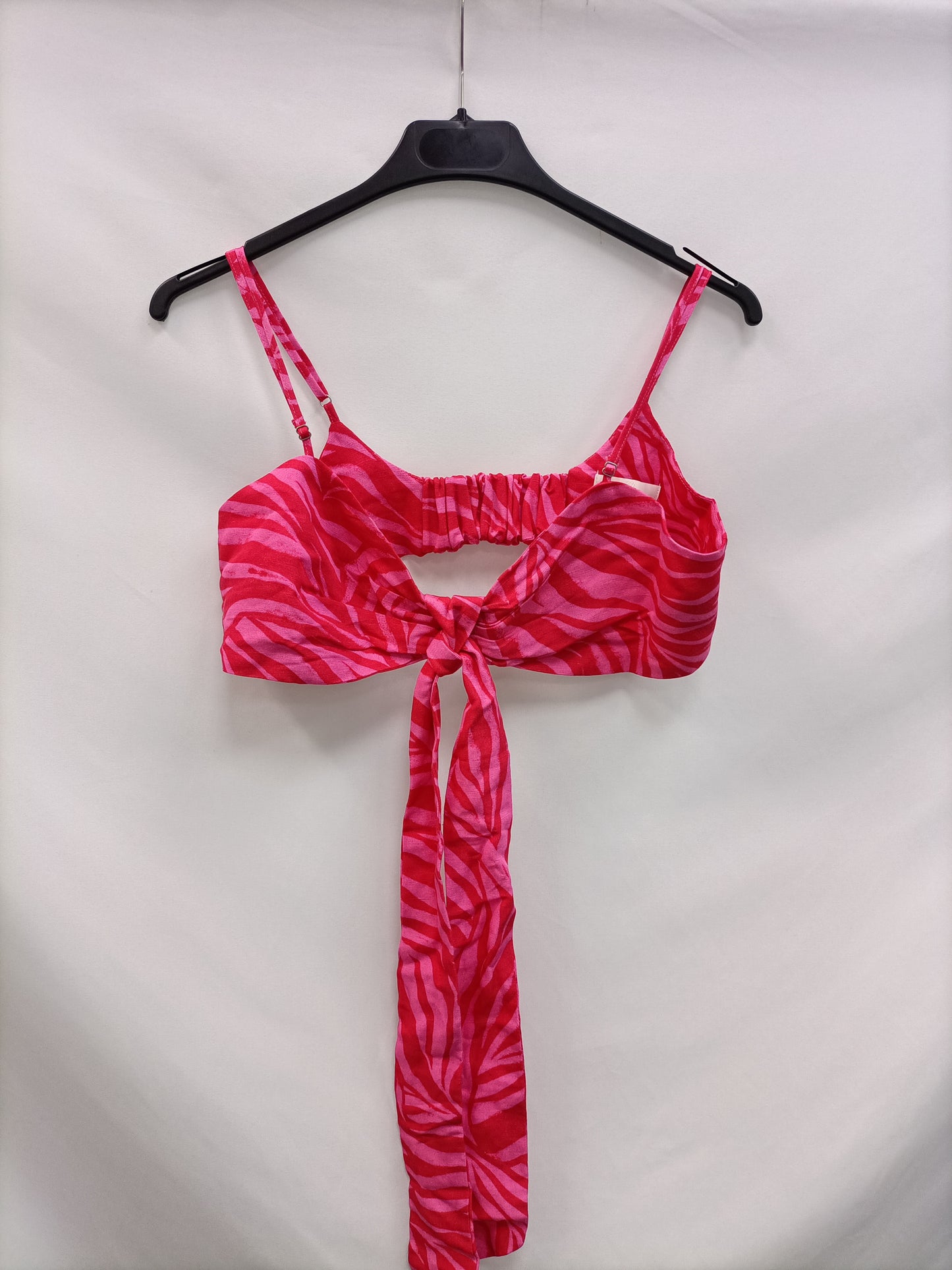 H&amp;M. Pink Crop Top Tm