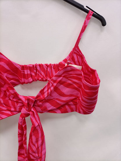 H&amp;M. Pink Crop Top Tm