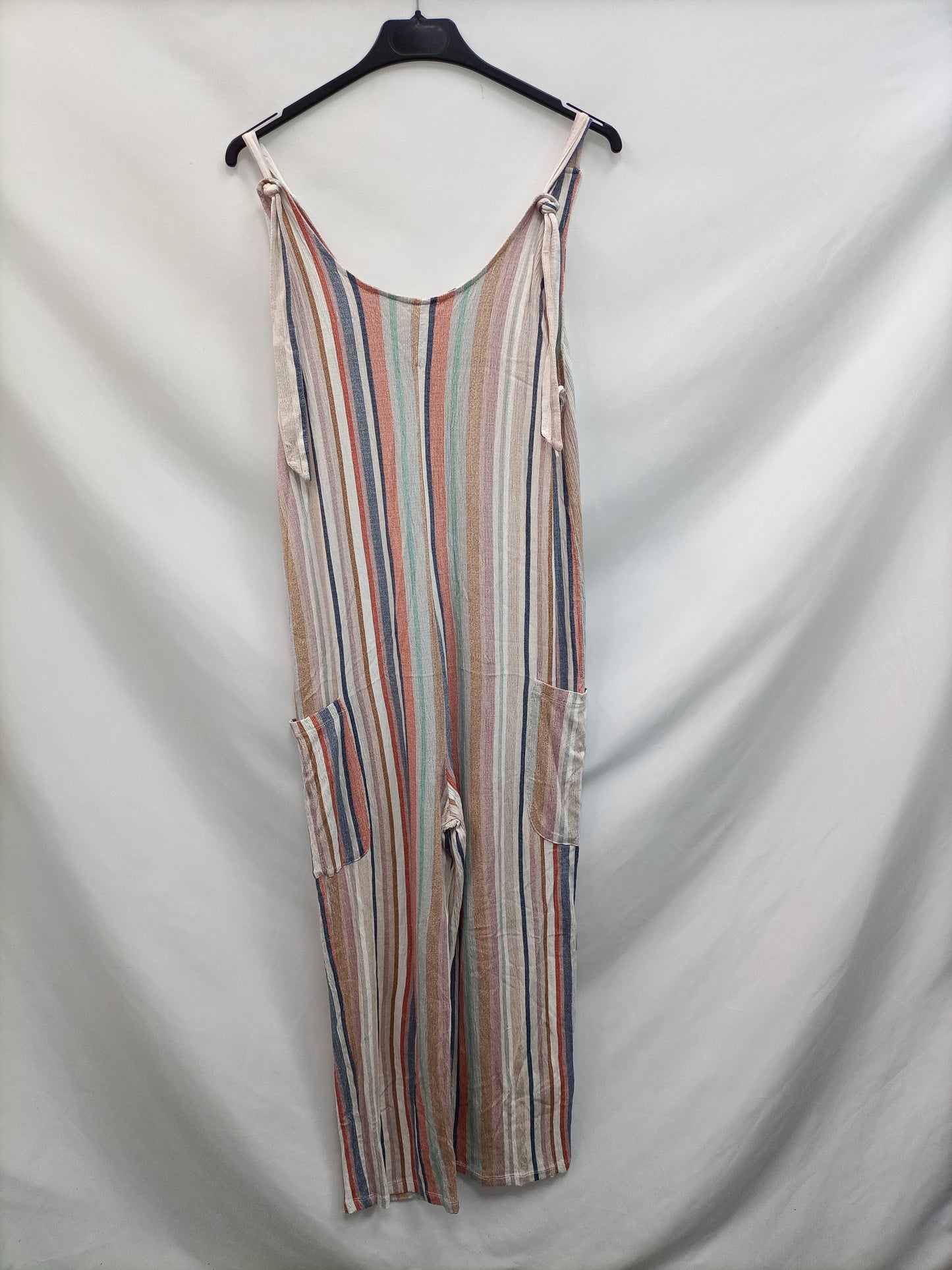 ZARA. Wide fluid Momo TS