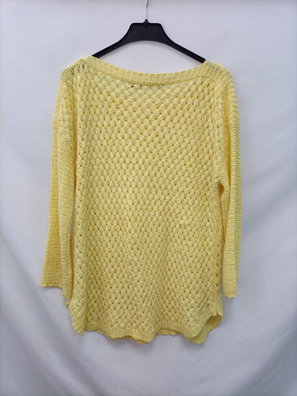 ZARA. Jersey amarillo T.l