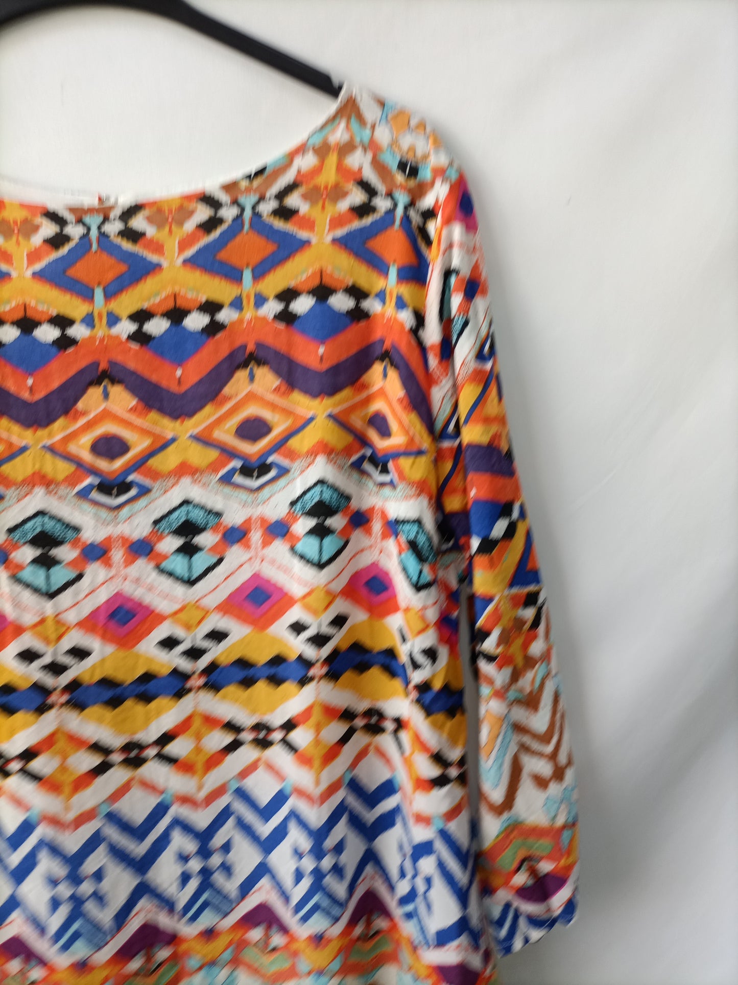 OTRAS.Vestido multiestampado T.L