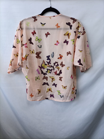 OTHERS. Pink butterfly kimono Ts