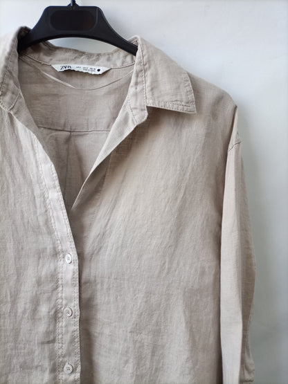 ZARA. Camisa beige lino T.s