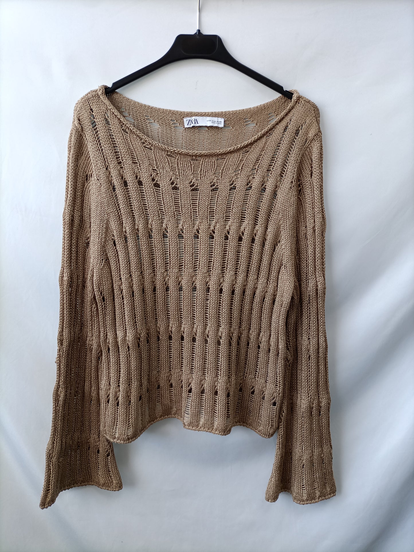 ZARA. Jersey Beige troquelado T.s