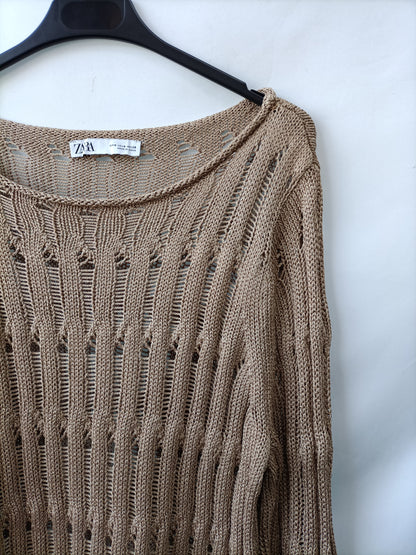 ZARA. Jersey Beige troquelado T.s