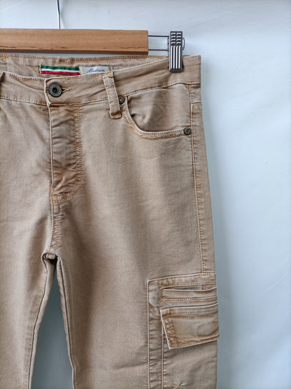 PLEASE. Pantalón beige bolsillos T.m